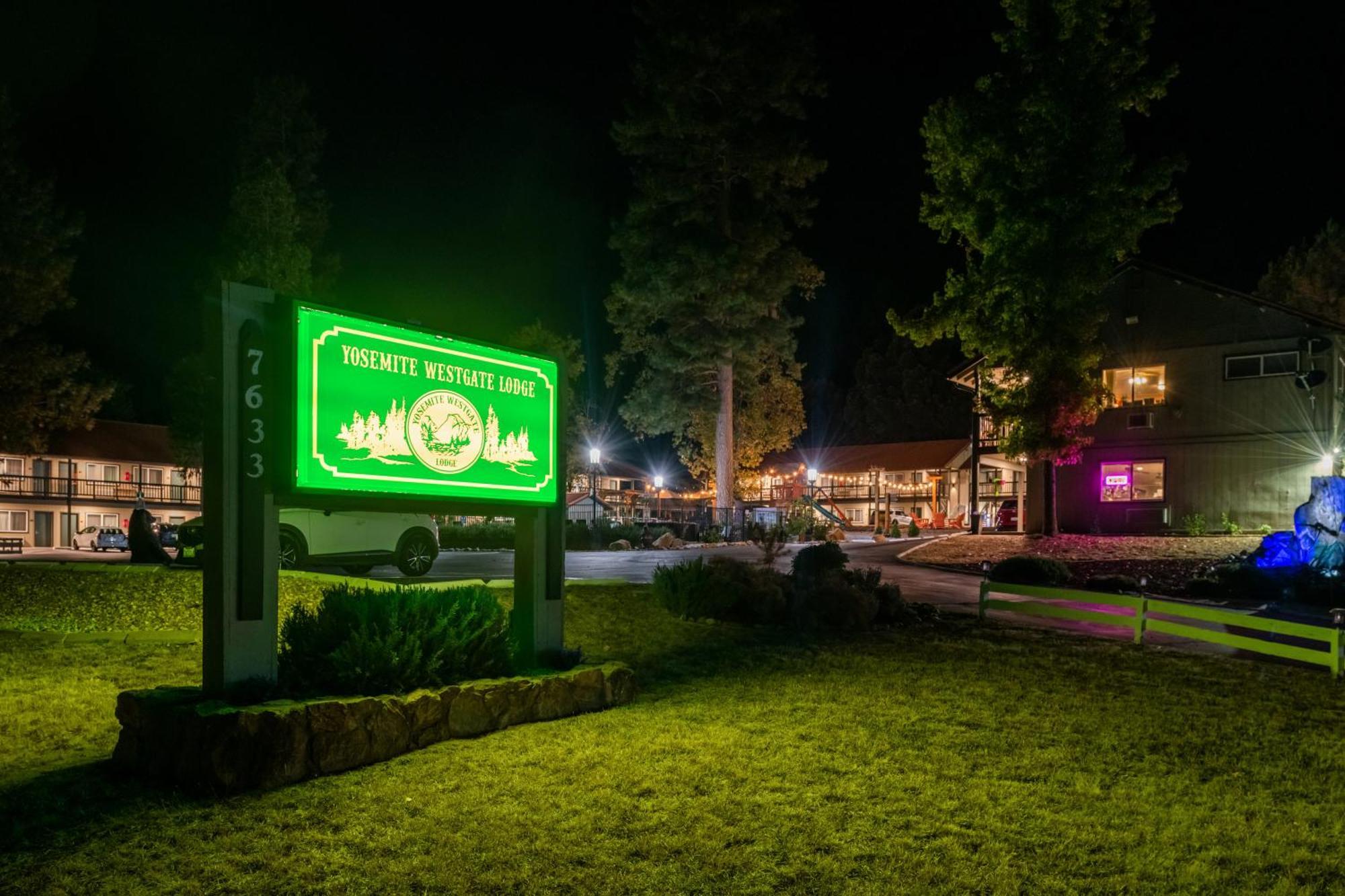 格罗夫兰 优胜美地西门旅舍酒店 外观 照片